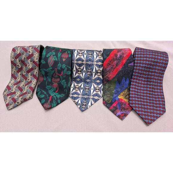 Lot Of 5 Ties Pavia Made In Italy, Dockers, Botany, Holiday Traditions - Picture 1 of 11